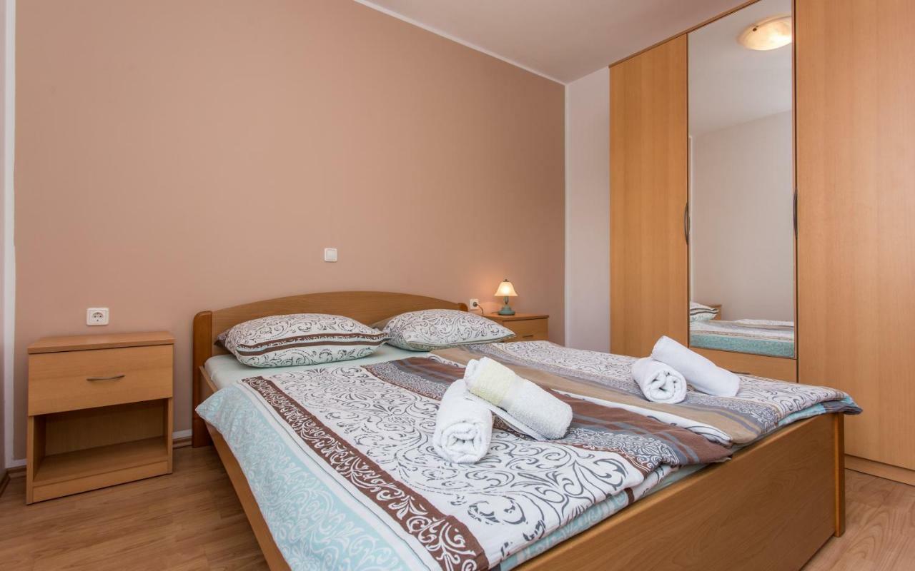 Apartments Kraljic I Baška Eksteriør billede