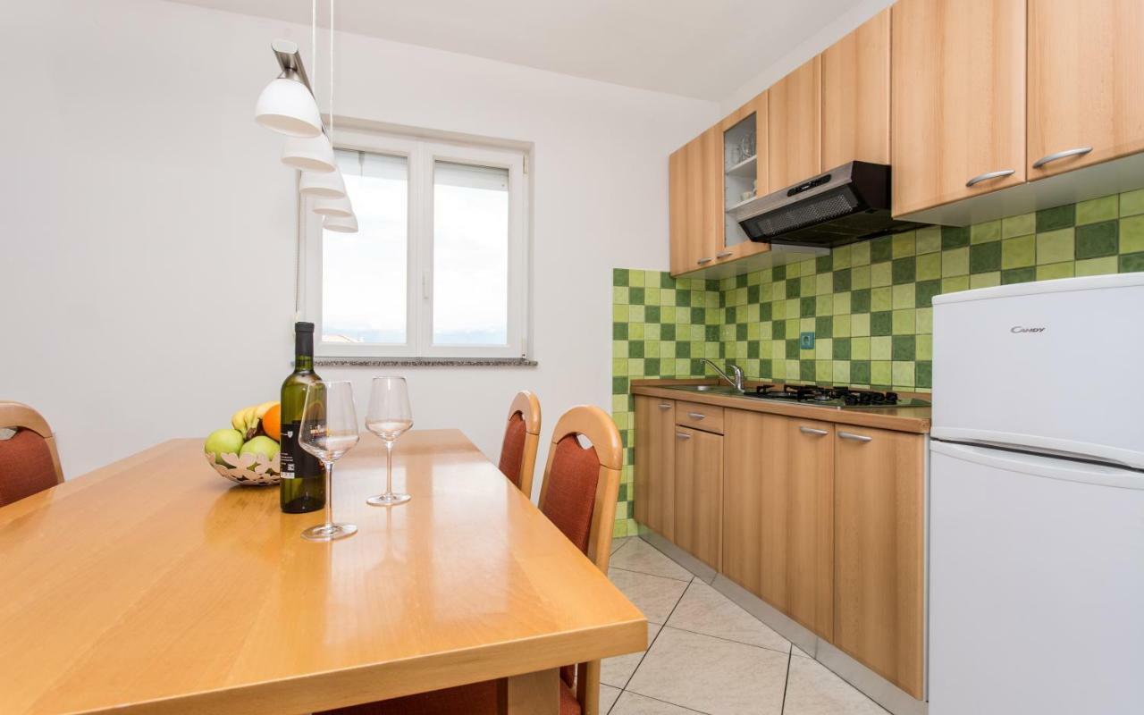 Apartments Kraljic I Baška Eksteriør billede